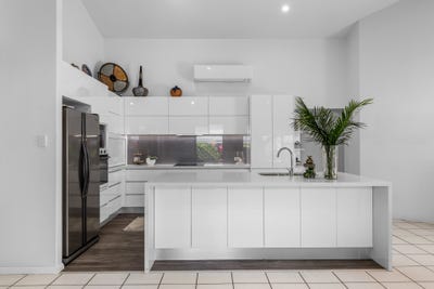 /international/au/34-investigator-place-pelican-waters-qld-151511236/
