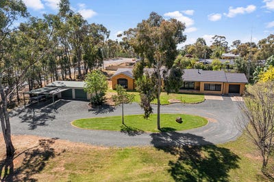 /international/au/2-austin-place-coolamon-nsw-152605200/