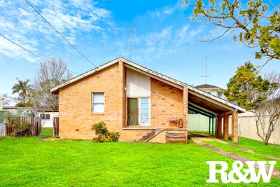 /international/au/6-milak-place-whalan-nsw-148564920/