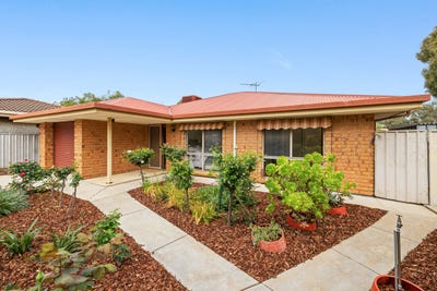 /international/au/2-dennis-street-happy-valley-sa-152556144/