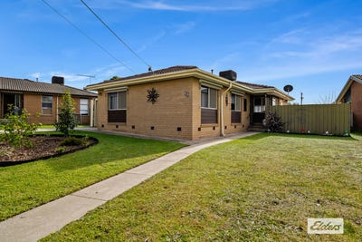 /international/au/13-skitch-street-west-wodonga-vic-151358640/