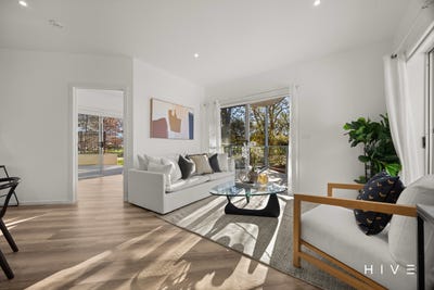 /international/au/29-15-fox-place-lyneham-act-151587916/