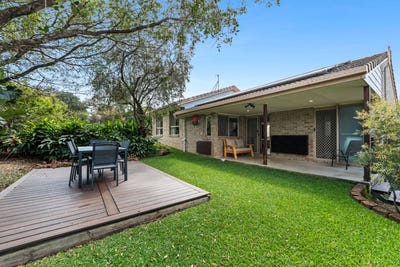/international/au/1-hillcrest-avenue-nambour-qld-152647488/