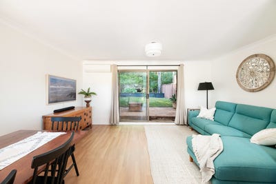 /international/au/3-24-26-toronto-parade-sutherland-nsw-148357780/