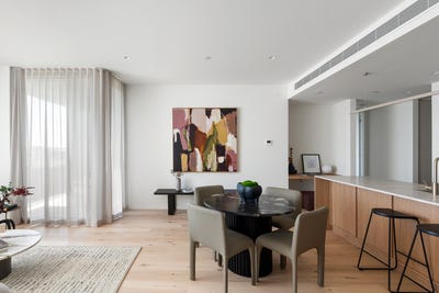 /international/au/207-466-hampton-street-hampton-vic-150783464/