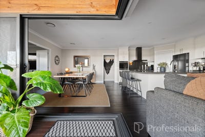 /international/au/20-icely-street-eglinton-nsw-151372920/