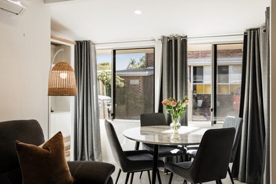 /international/au/6-24-lindsay-street-east-toowoomba-qld-151569600/