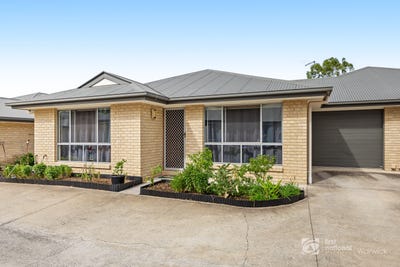 /international/au/unit-3-208-wood-street-warwick-qld-150776820/