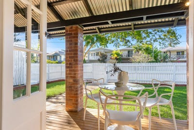 /international/au/27-strong-avenue-graceville-qld-148449260/