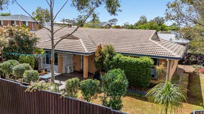 /international/au/8-aruma-street-wilsonton-heights-qld-152458544/