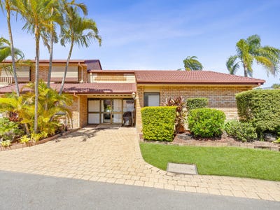 /international/au/16-35-st-kevins-avenue-benowa-qld-151296228/