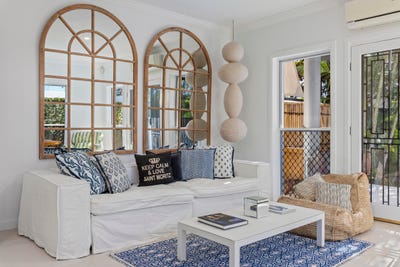/international/au/2-25-pine-avenue-surfers-paradise-qld-151320088/
