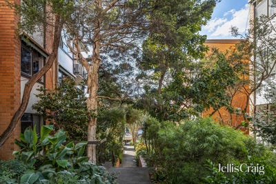 /international/au/38-2-32-king-william-street-fitzroy-vic-151188260/
