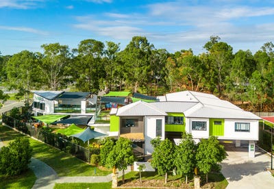 /international/au/edge-early-learning-2-4-golden-penda-drive-flagstone-qld-505140184/