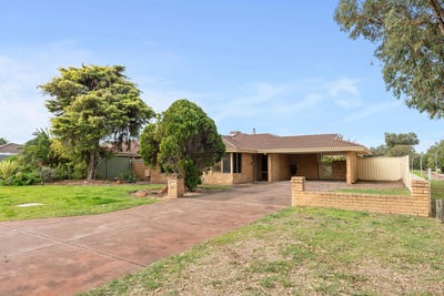 /international/au/26-st-johns-court-kingsley-wa-148420676/