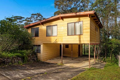 /international/au/5-tallawang-avenue-malua-bay-nsw-148348380/