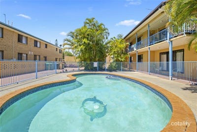 /international/au/5-20-duet-drive-mermaid-waters-qld-151273388/