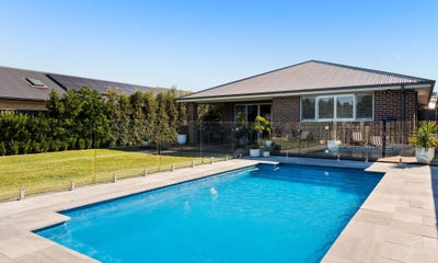 /international/au/12-markham-drive-calderwood-nsw-150982140/