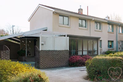 /international/au/185-mouat-street-lyneham-act-148540364/