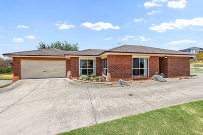 /international/au/1-2-grimmer-street-portarlington-vic-152682624/