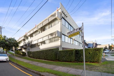 /international/au/6-7-36-finchley-street-milton-qld-505161360/
