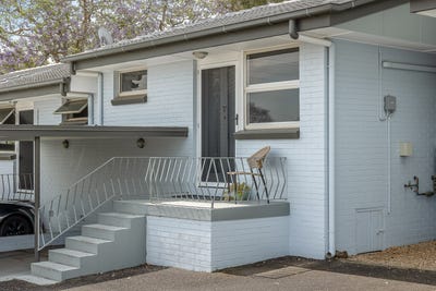 /international/au/3-66-mary-street-mount-lofty-qld-151522640/