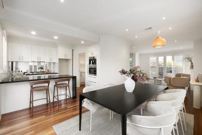 /international/au/1-96-addison-street-elwood-vic-151711472/