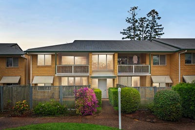 /international/au/29-22-26-warren-street-st-lucia-qld-151128184/