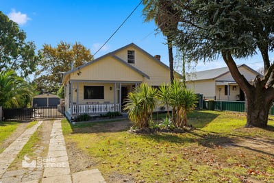 /international/au/215-dalton-street-orange-nsw-151376432/