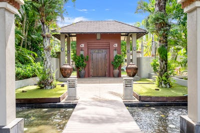 /international/au/227-12-21-gregory-street-westcourt-qld-151083472/