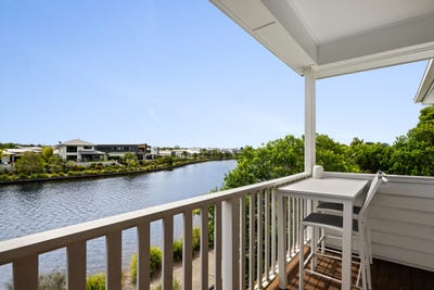 /international/au/15-lamatia-drive-mountain-creek-qld-150893500/