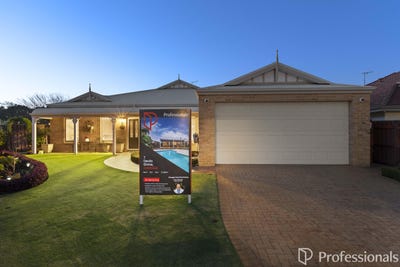 /international/au/7-devlin-grove-landsdale-wa-151310764/