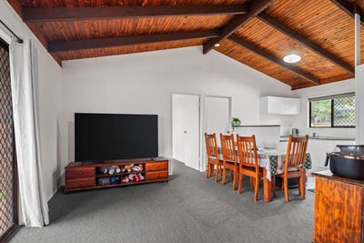 /international/au/1-dunbar-street-browns-plains-qld-151501592/