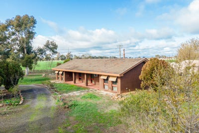 /international/au/3455-katamatite-shepparton-main-road-congupna-vic-148641752/