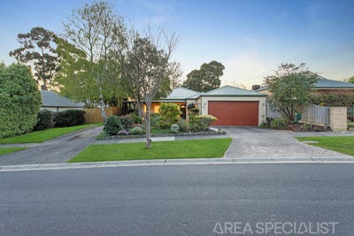 /international/au/58-huntingtower-crescent-langwarrin-vic-152532620/