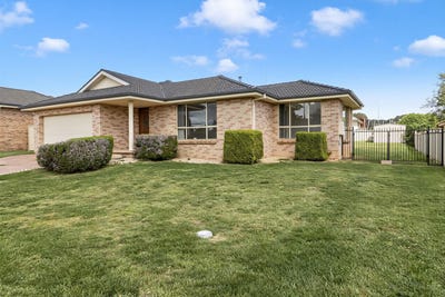 /international/au/499-anson-street-orange-nsw-152689736/
