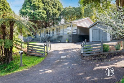 /international/au/37-woods-point-road-warburton-vic-152462724/
