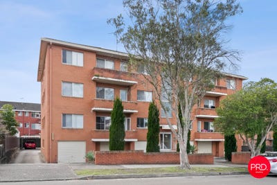 /international/au/4-16-guinea-street-kogarah-nsw-151435844/
