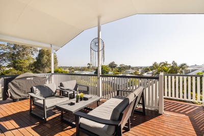 /international/au/199-scarborough-road-scarborough-qld-152413148/