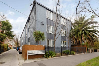 /international/au/5-25-brighton-road-st-kilda-vic-148617820/