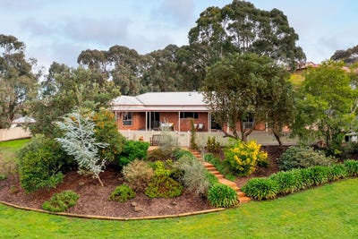 /international/au/1020-lal-lal-street-buninyong-vic-152178136/
