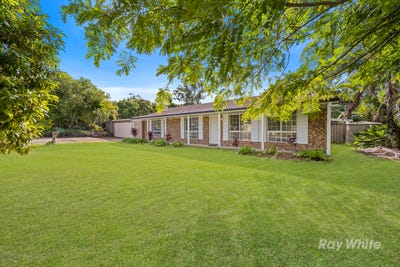 /international/au/25-awoonga-street-marsden-qld-151514716/