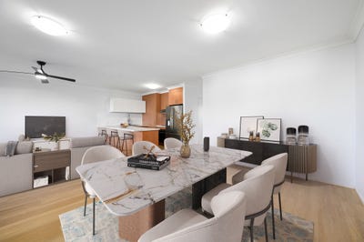 /international/au/11-25-walton-street-southport-qld-151448384/