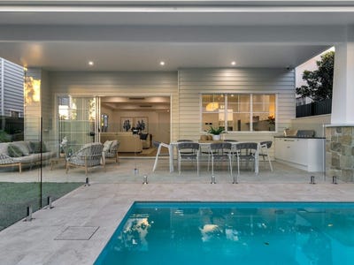 /international/au/98-woodville-street-hendra-qld-147957236/