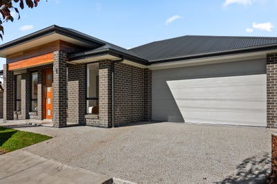 /international/au/2-claire-avenue-morphett-vale-sa-151223480/
