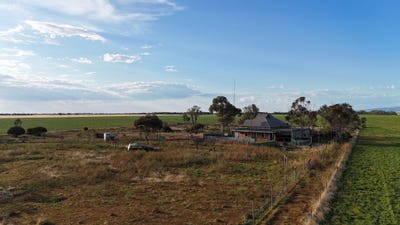 /international/au/197-duffield-road-wandearah-east-sa-152617300/