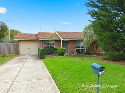 /international/au/1-35-wickham-street-melton-south-vic-151471384/