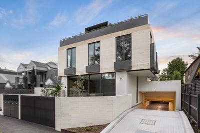 /international/au/3-111-carpenter-street-brighton-vic-150905796/