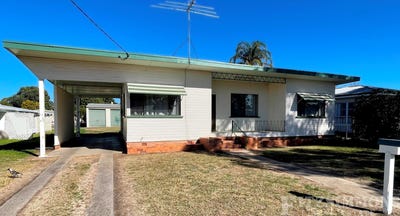 /international/au/10-moreton-street-dalby-qld-148472576/