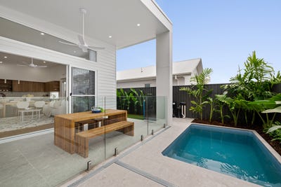 /international/au/56-blue-drive-banya-qld-151335596/